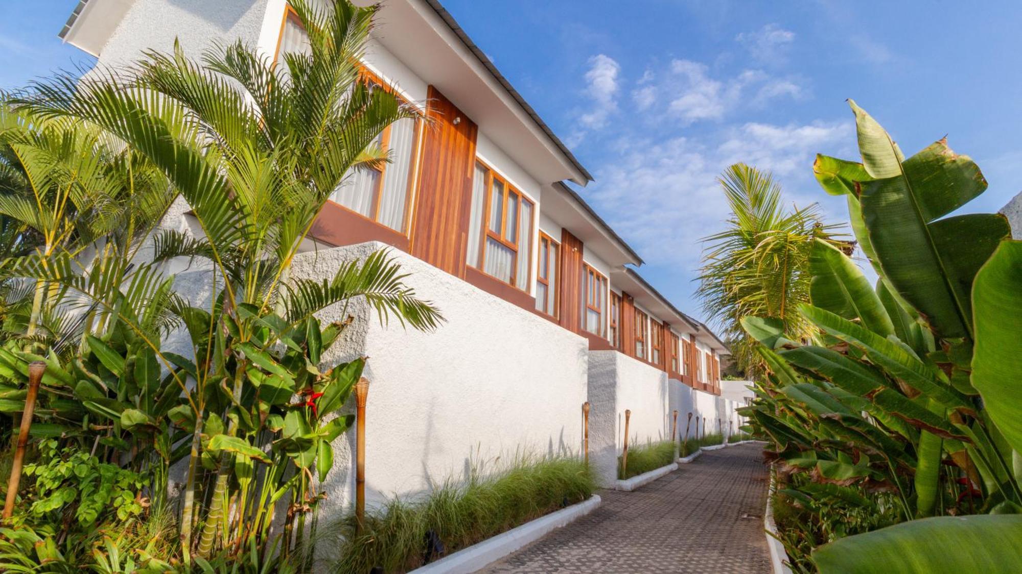 Segara Seaside Resort Lembongan Exteriör bild
